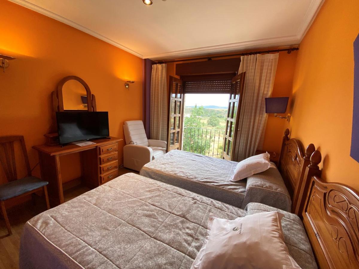 Tierra De Lobos Hotel Puebla de Sanabria Luaran gambar