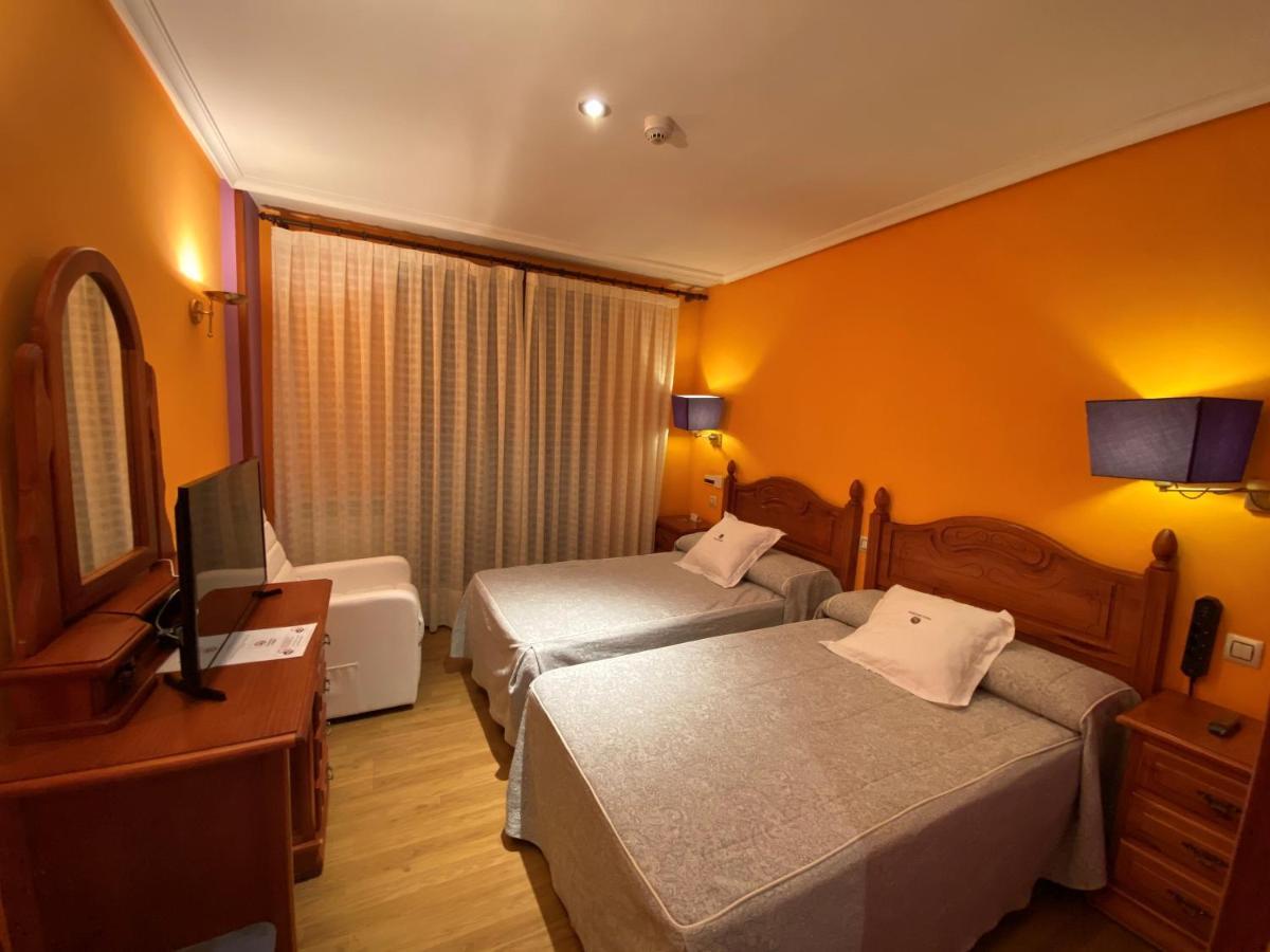 Tierra De Lobos Hotel Puebla de Sanabria Luaran gambar