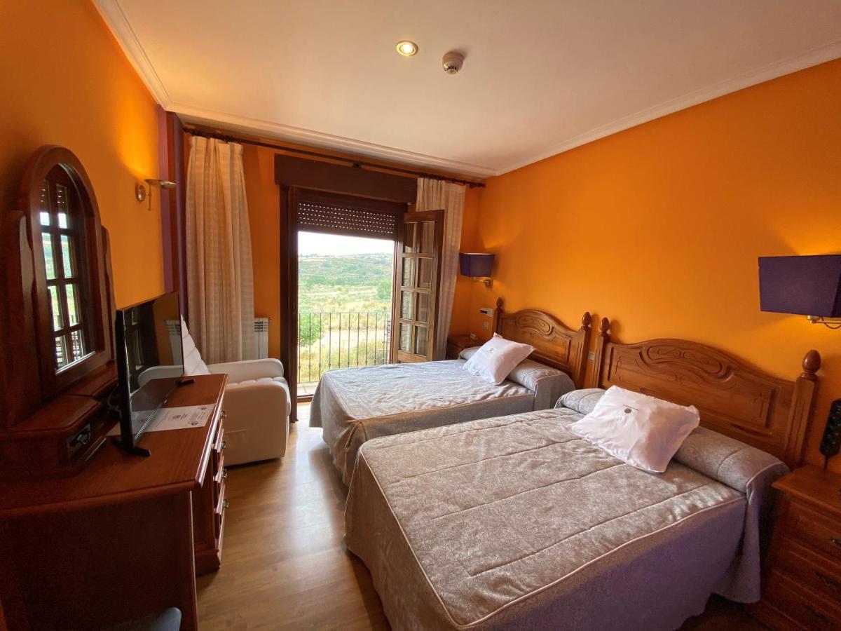 Tierra De Lobos Hotel Puebla de Sanabria Luaran gambar