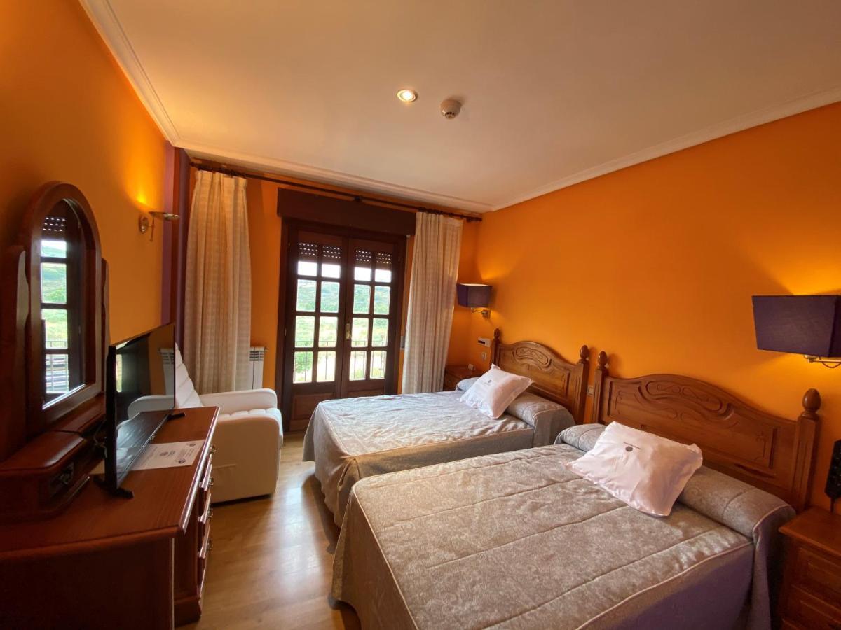 Tierra De Lobos Hotel Puebla de Sanabria Luaran gambar