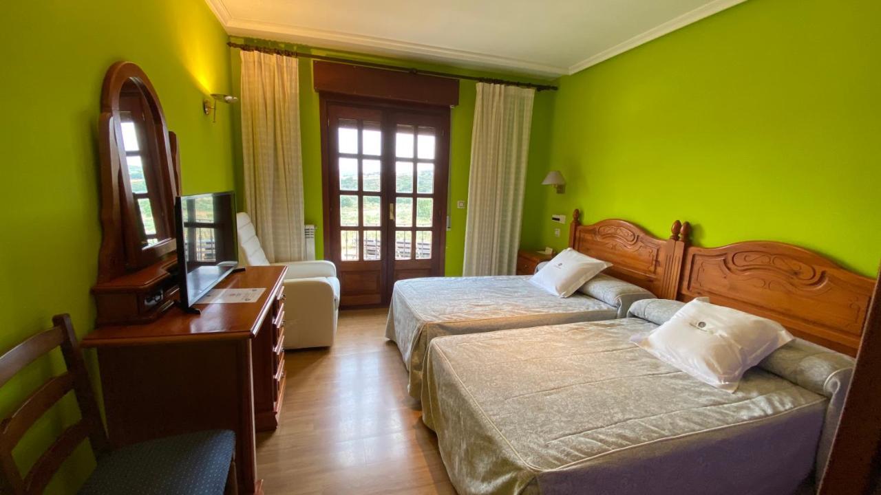 Tierra De Lobos Hotel Puebla de Sanabria Luaran gambar