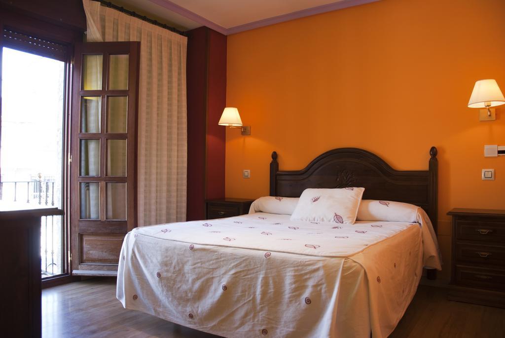 Tierra De Lobos Hotel Puebla de Sanabria Luaran gambar